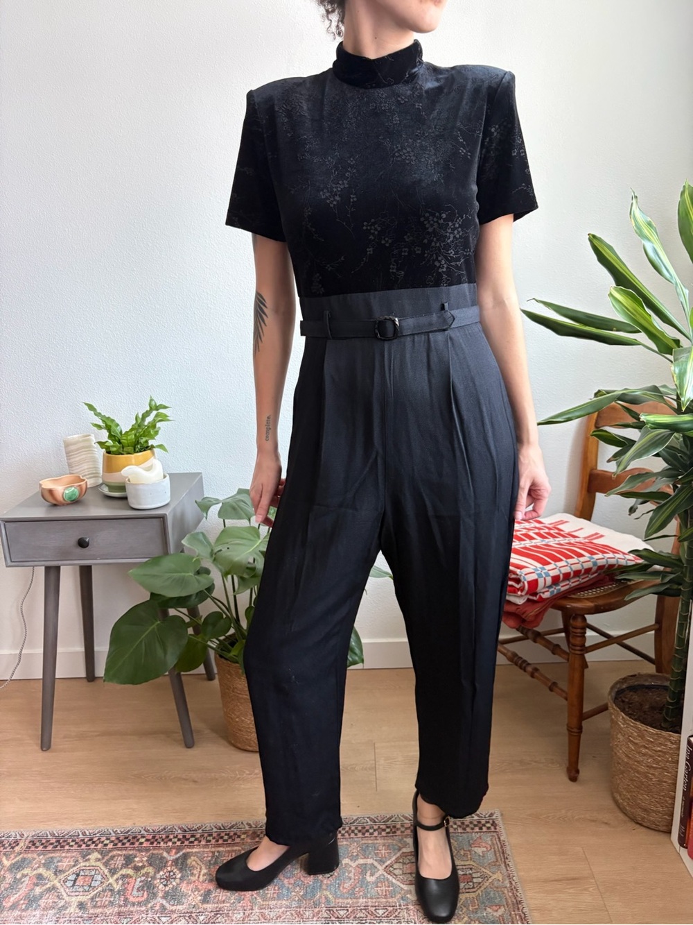 Dress Barn Vintage Black Velvet Burnout Belted Jumpsuit Tapered Leg Womens 8